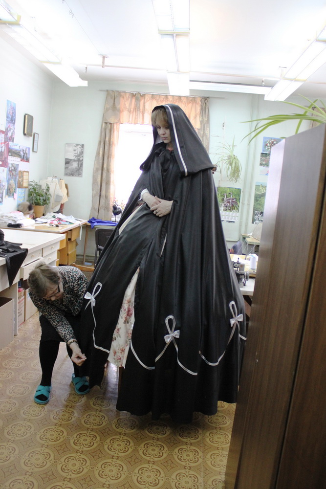 В костюмерной. Графиня - Елена Лагодич.
